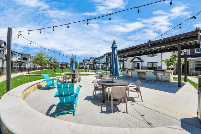 Building Photo - 5300 Berkeley Knl Cir