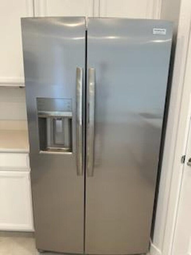 Building Photo - 24687 N 170th Dr