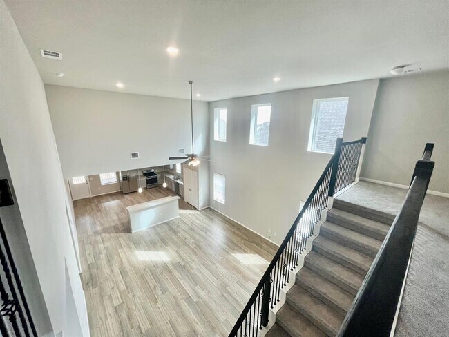 Building Photo - 6800 Covina Ln