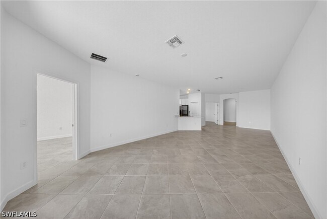 Building Photo - 20559 Hazelnut Ct