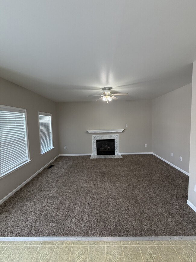 Building Photo - 163 Charlotte Ct