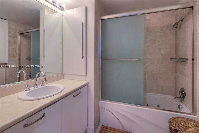 Building Photo - 6515 Collins Ave