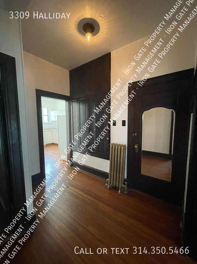 Building Photo - 3309 Halliday-