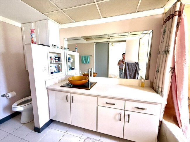 Building Photo - 9440 SW 8th St