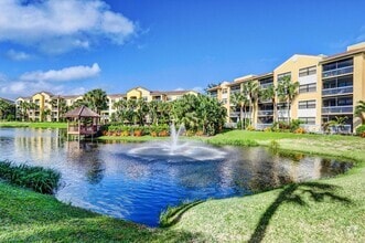 Building Photo - 600 Uno Lago Dr