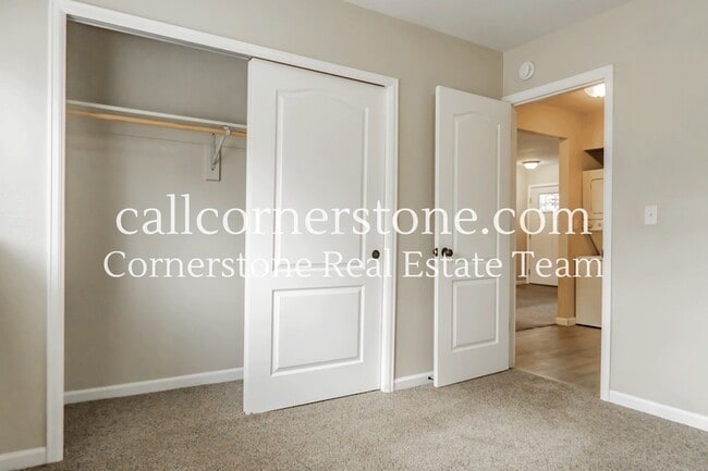 Building Photo - 625 Yuma St