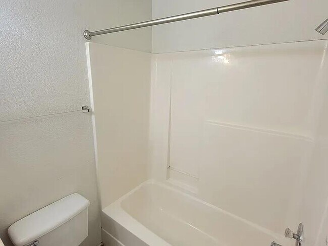 Building Photo - 812 Sagewood Trail