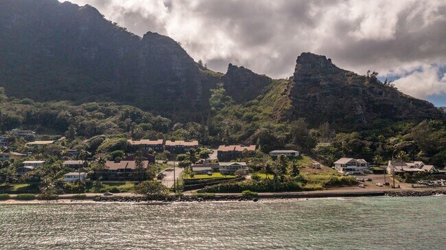 Building Photo - Epic Ocean-View 1bd at Makaua Village — Fully Renovated, Furnished, 2 Parking