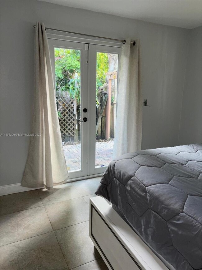 Building Photo - 690 NW 68th Ave