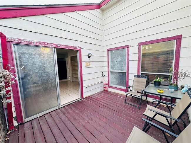 Building Photo - 9523 Stroud Dr