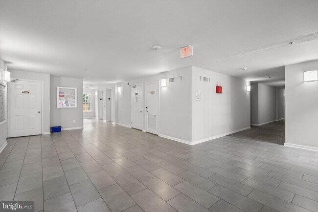 Building Photo - 3311 Wyndham Cir