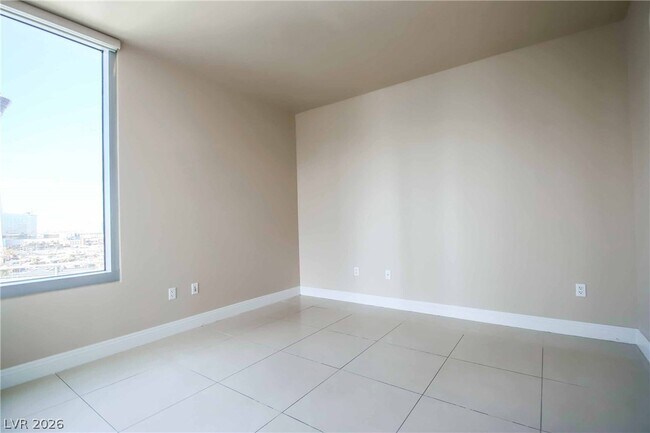 Building Photo - 322 Karen Ave