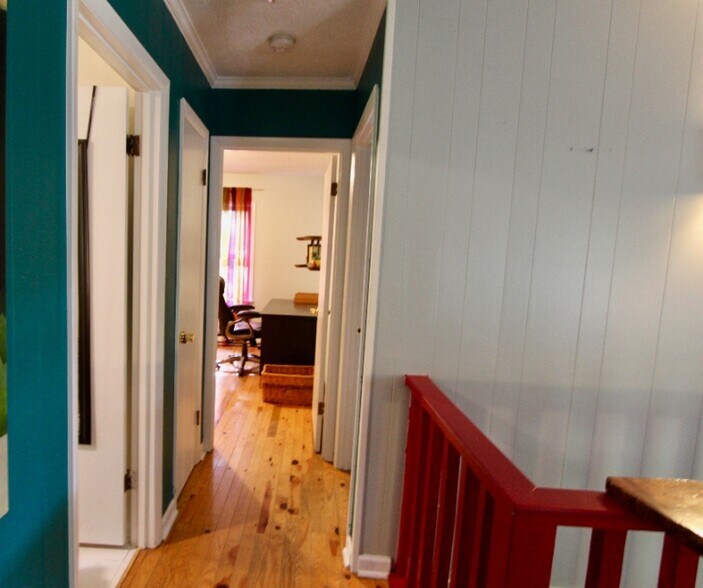 Building Photo - 416 Rainbow Mountain Rd