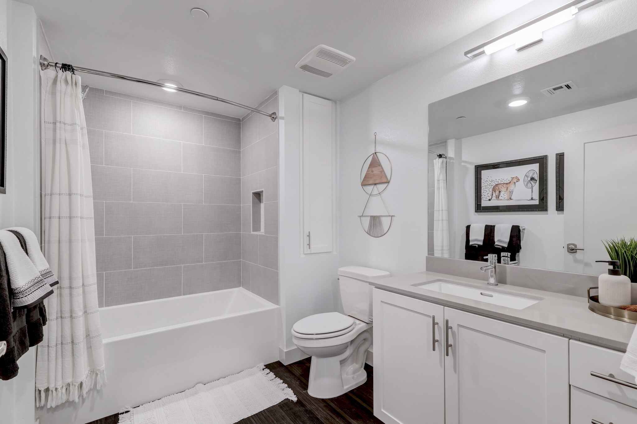 Building Photo - MARK Riverside