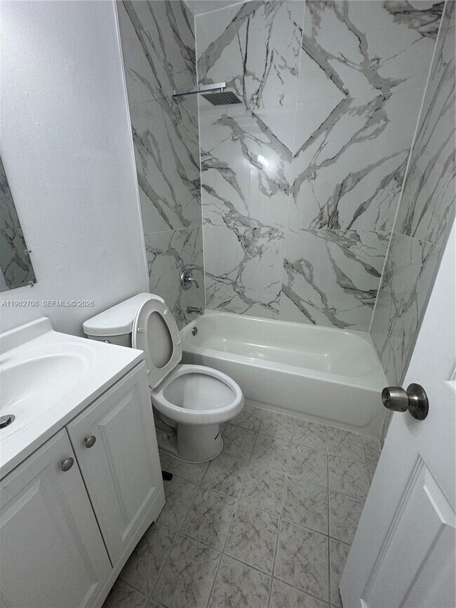 Building Photo - 5309 W 22nd Ct