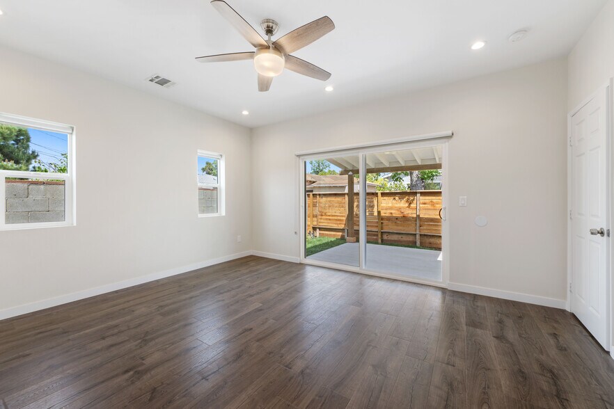Building Photo - 6533 Ben Ave