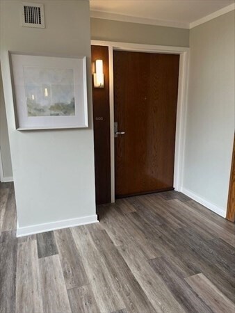 Building Photo - 1265 Beacon St