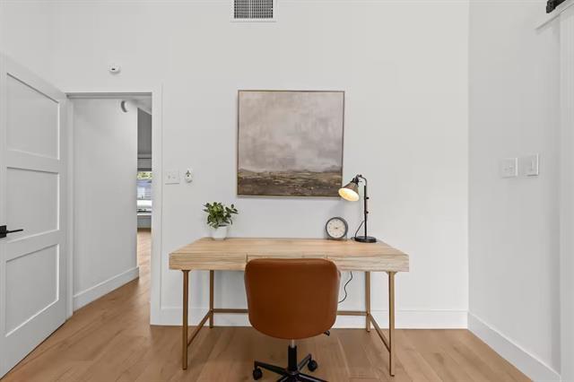 Building Photo - 315 Easton Rd