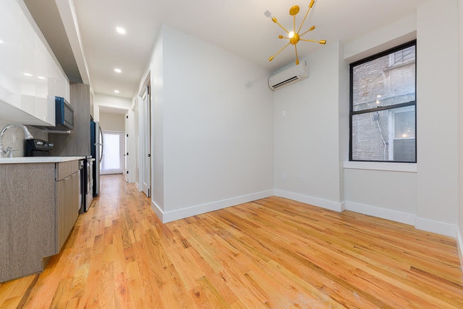 Building Photo - 1671 Lincoln Place