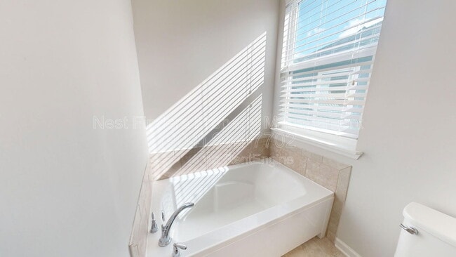 Building Photo - 7061 Azalea Grove Dr