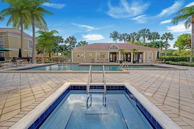 Building Photo - 777 Riverside Dr
