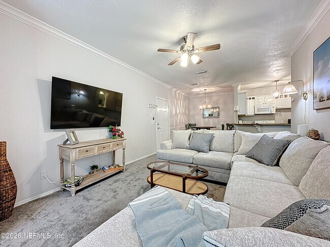 Building Photo - 13810 Sutton Park Dr N