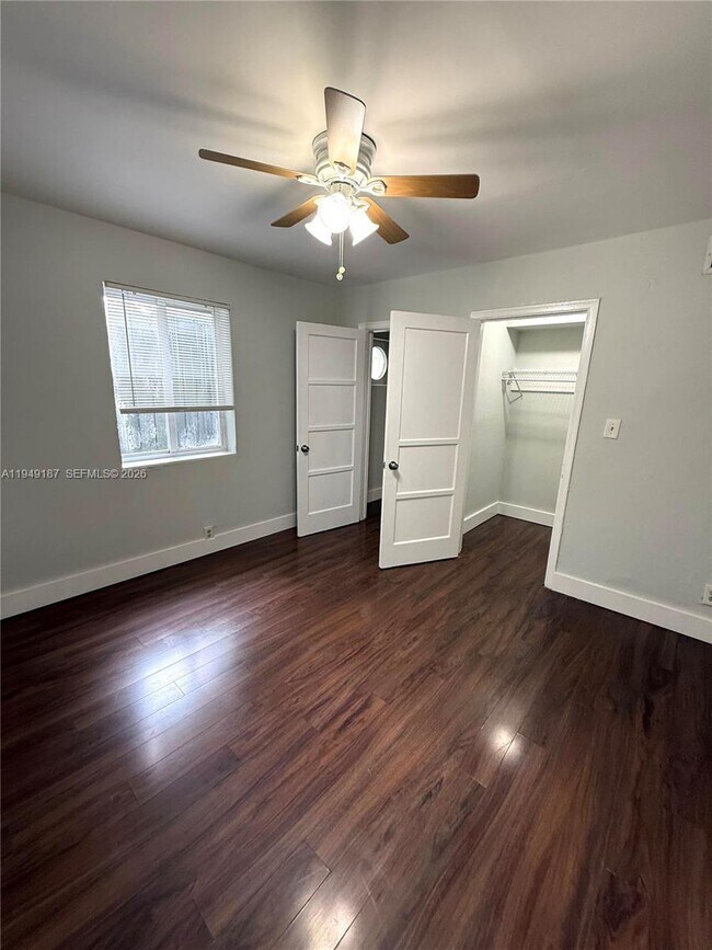 Building Photo - 3131 Carter St