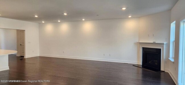 Building Photo - 3105 Aviator Ave