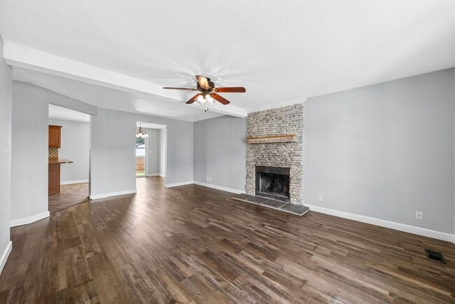 Building Photo - 3851 Man O War Blvd