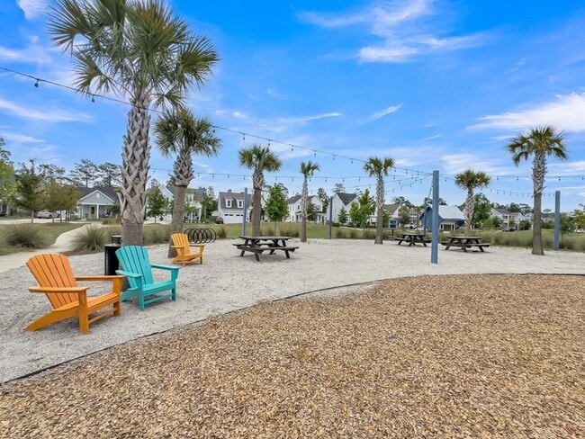 Building Photo - 146 Winding Branch Dr