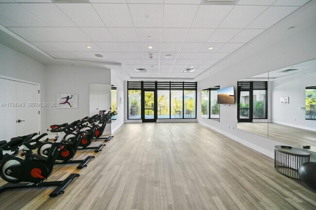 Building Photo - 3333 Central Gardens Cir