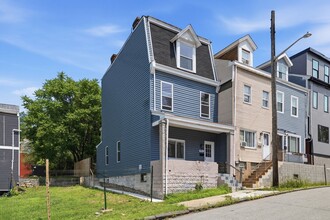 Building Photo - 905 McCandless Ave