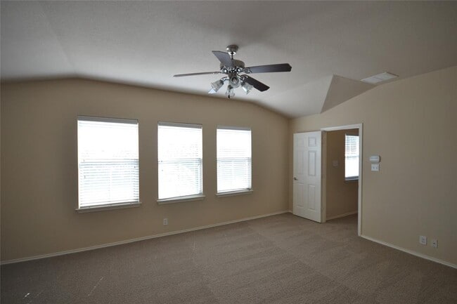 Building Photo - 409 Riverine Way
