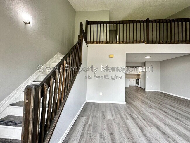 Building Photo - 15670 E Mexico Ave