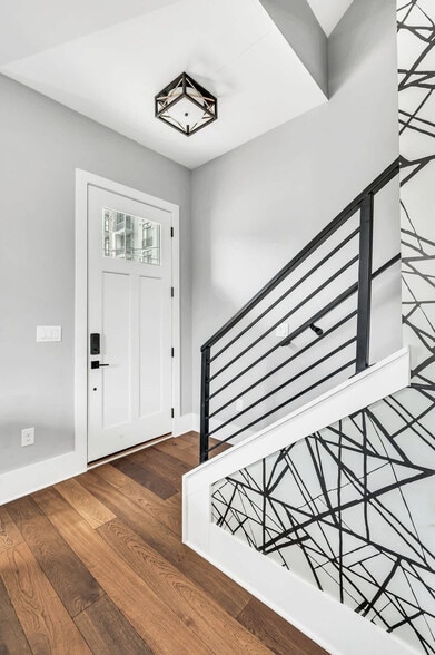 Building Photo - 1332 3rd Ave N