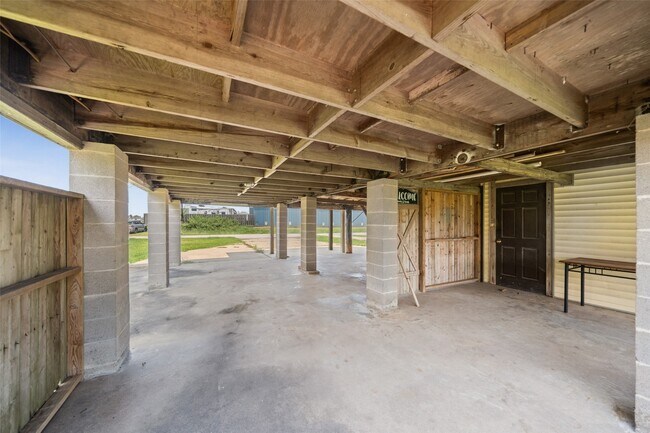 Building Photo - 7102 Terrasso Dr