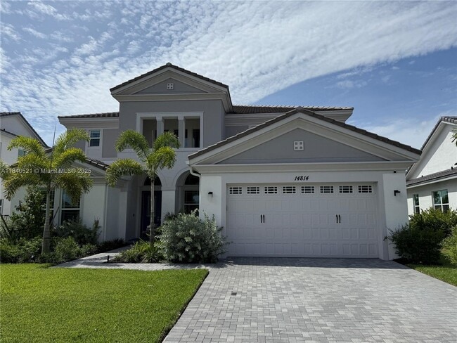 Building Photo - 14814 Wildwood Cir