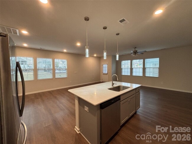 Building Photo - 15733 Country House St