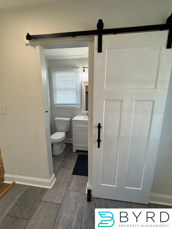 Building Photo - 5101 Boscobel Ave