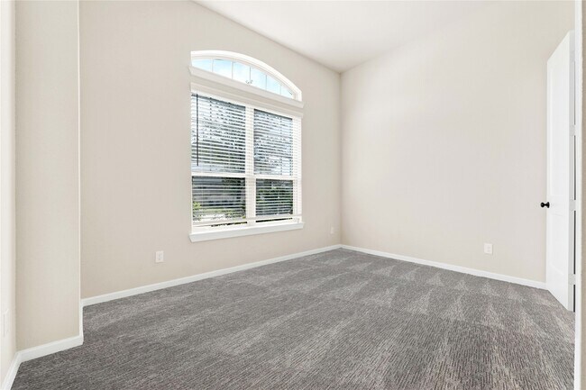 Building Photo - 29434 Cherry Vine Rd