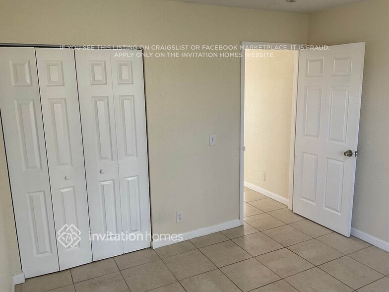 Building Photo - 319 NW 5th Ave