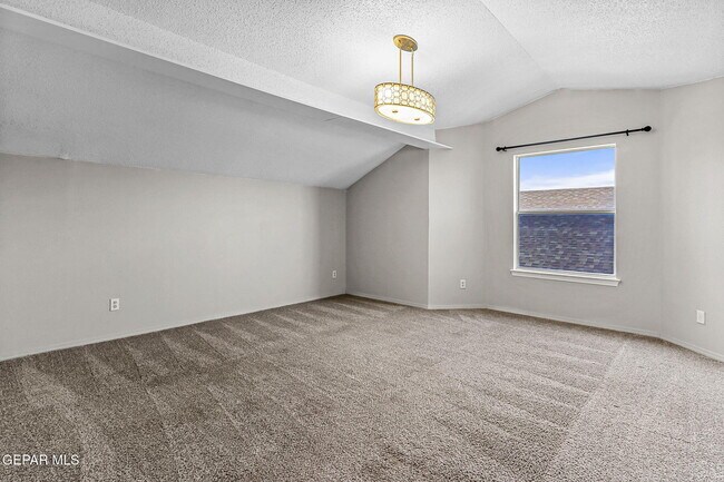 Building Photo - 10737 Pleasant Sand Dr
