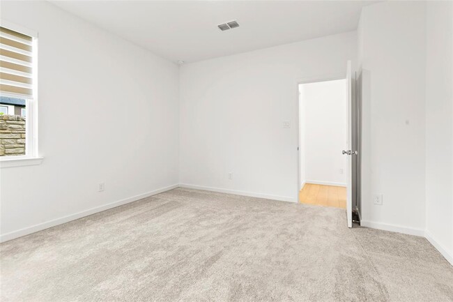 Building Photo - 22114 Paula Bluff Ln