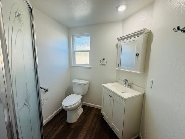 Building Photo - Ideal Multigenerational Home with Separate Downstairs Bedroom and Bath