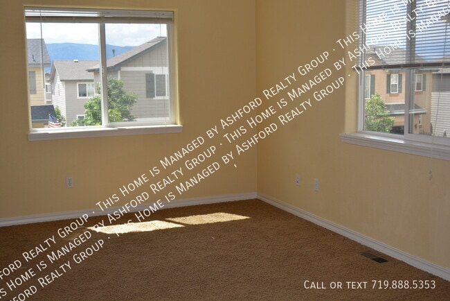Building Photo - 11551 Mountain Turtle Dr