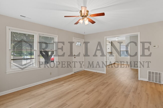 Building Photo - 1422 S Meridian Ave