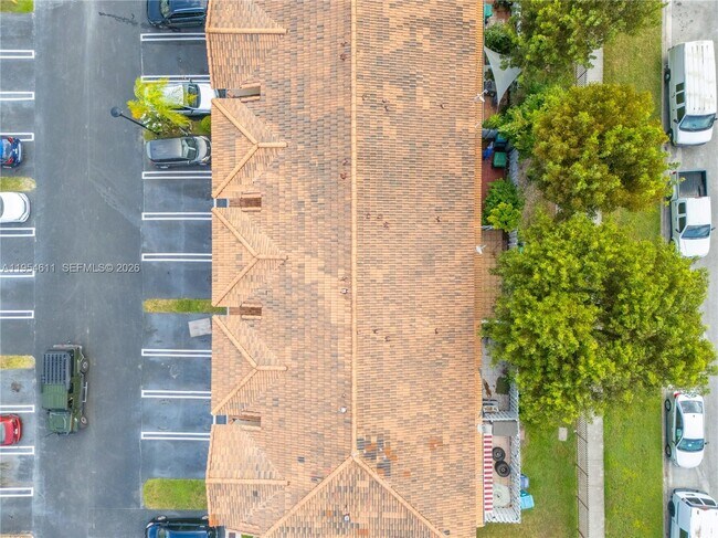 Building Photo - 6350 SW 139th Ave