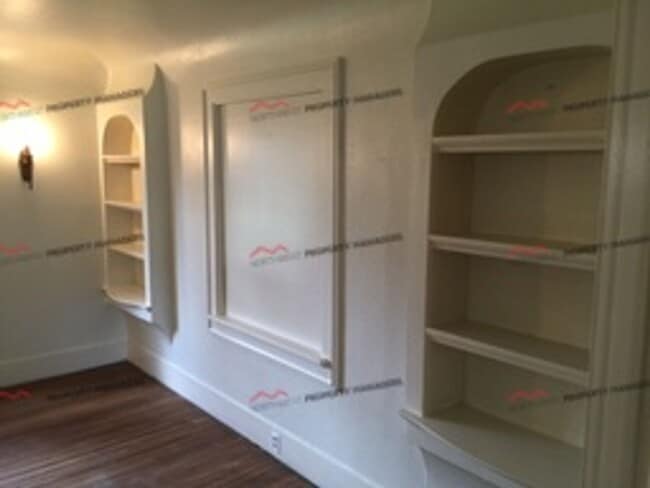 Building Photo - r191f