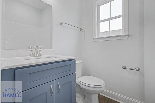 Building Photo - 205 Bagley Ave