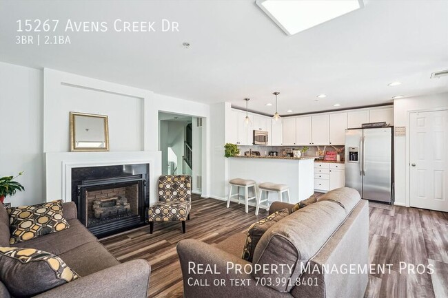 Building Photo - 15267 Avens Creek Dr